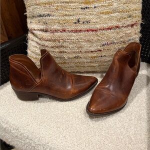 Steve Madden Brown Ankle Boots